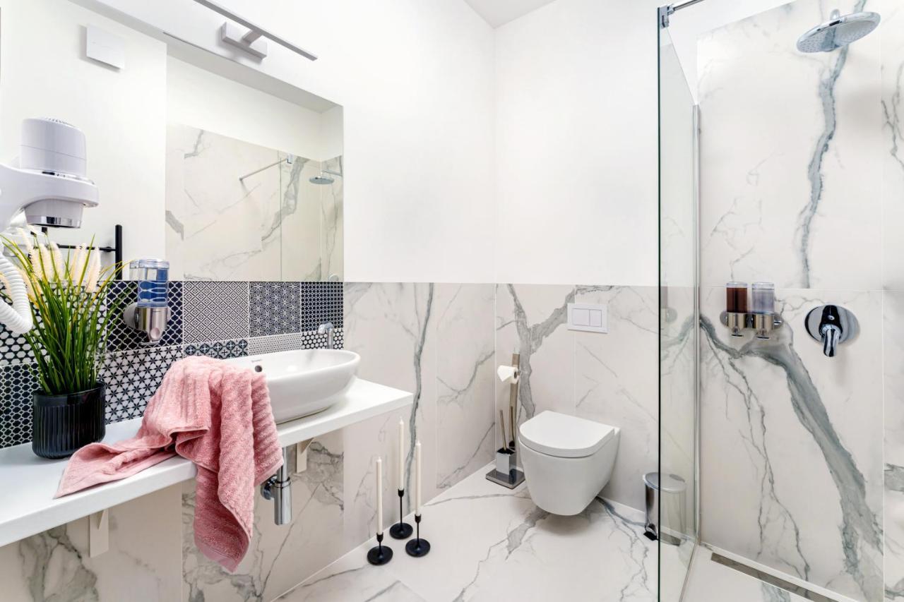 Apart House, Tylna 20 เจโลนากูรา ภายนอก รูปภาพ