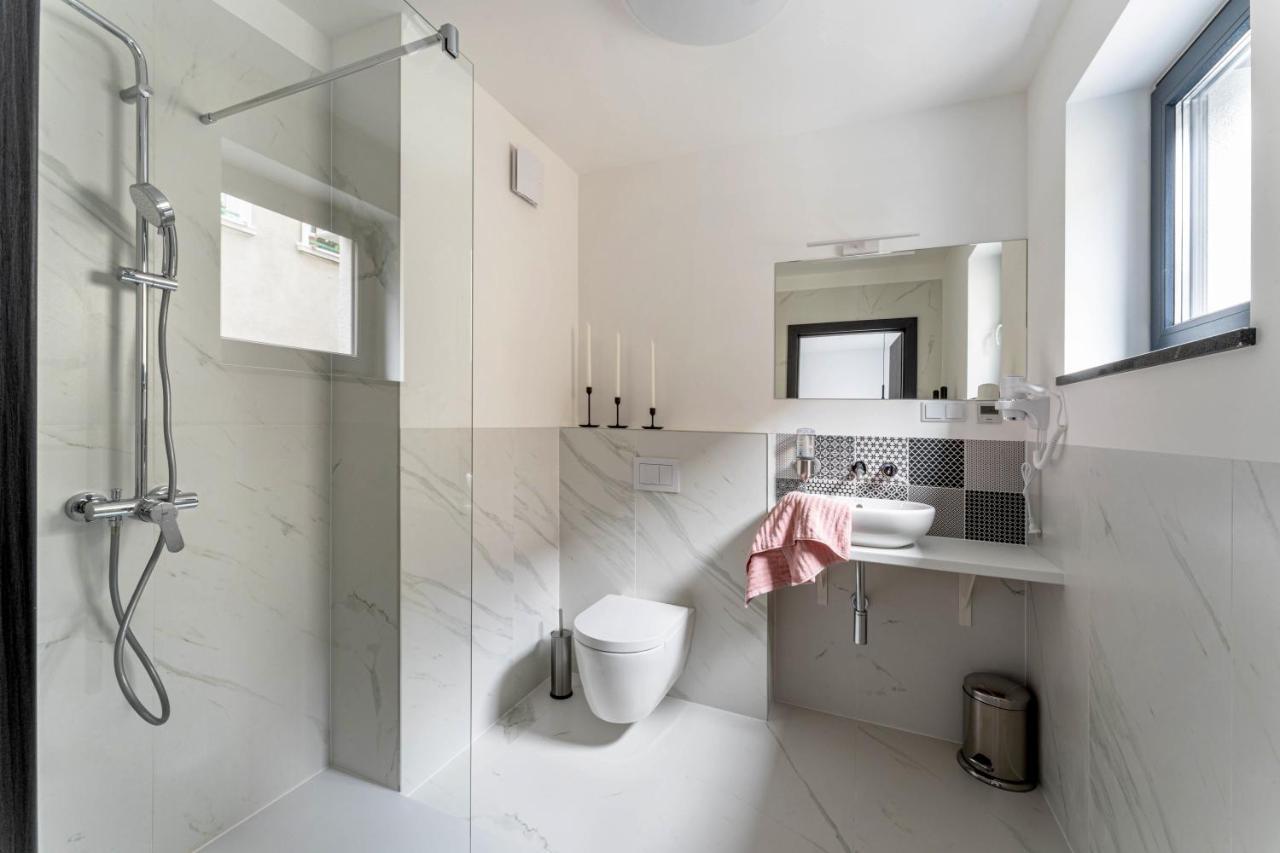 Apart House, Tylna 20 เจโลนากูรา ภายนอก รูปภาพ